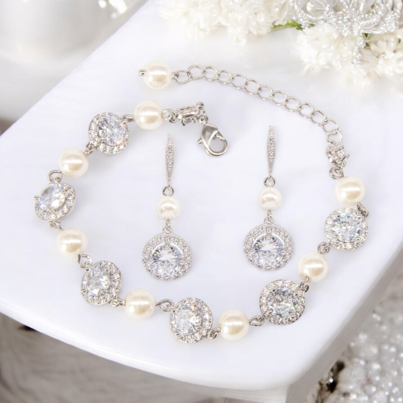 CUBIC ZIRCONIA COLLECTION - DAINTY STARLET BRACELET SET- BR159- SILVER