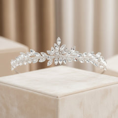 ATHENA COLLECTION - DAINTY DIVA TIARA - AHB204 -SILVER