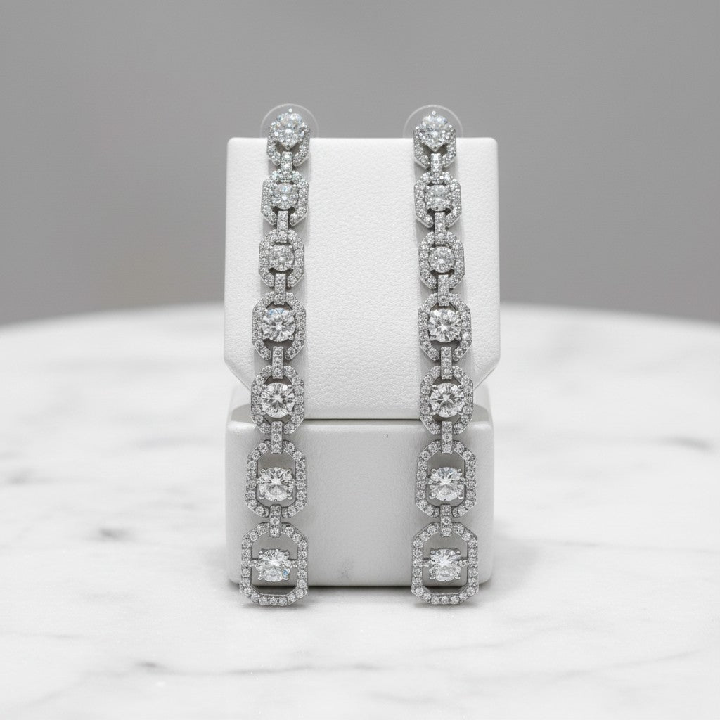 CUBIC ZIRCONIA COLLECTION - GLAM STARLET EARRINGS - CZER826 SILVER