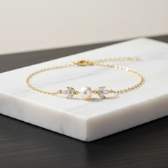 CUBIC ZIRCONIA COLLECTION - CHIC PEARL BRACELET - BR134 GOLD