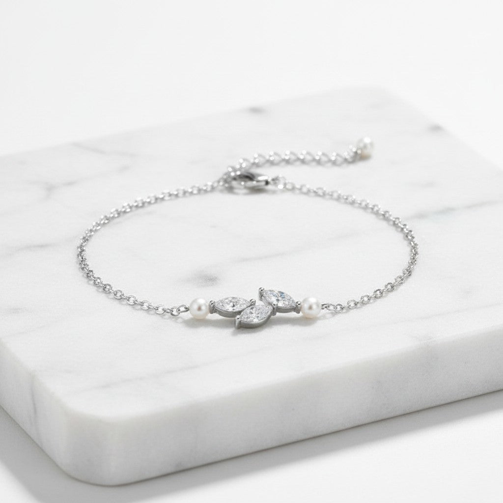 CUBIC ZIRCONIA COLLECTION - PEARL HEIRESS BRACELET -BR163 SILVER